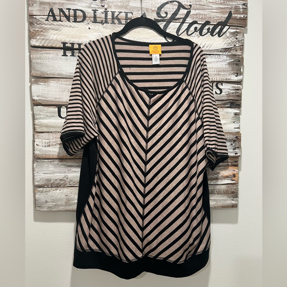 Ruby Rd. Black and Tan Striped Short Sleeve Top